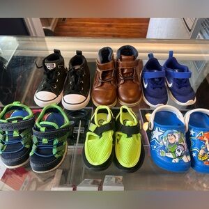 Boys shoes 6c